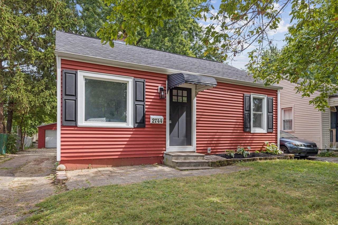 2744 Hiawatha Street - Photo 1