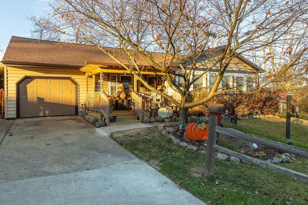 145 Alameda Court - Photo 1