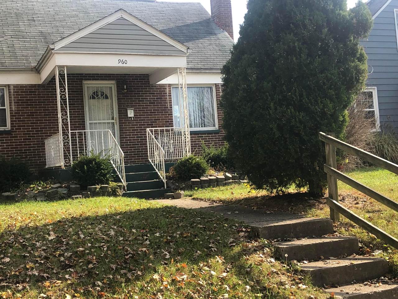 960 Geers Avenue - Photo 1