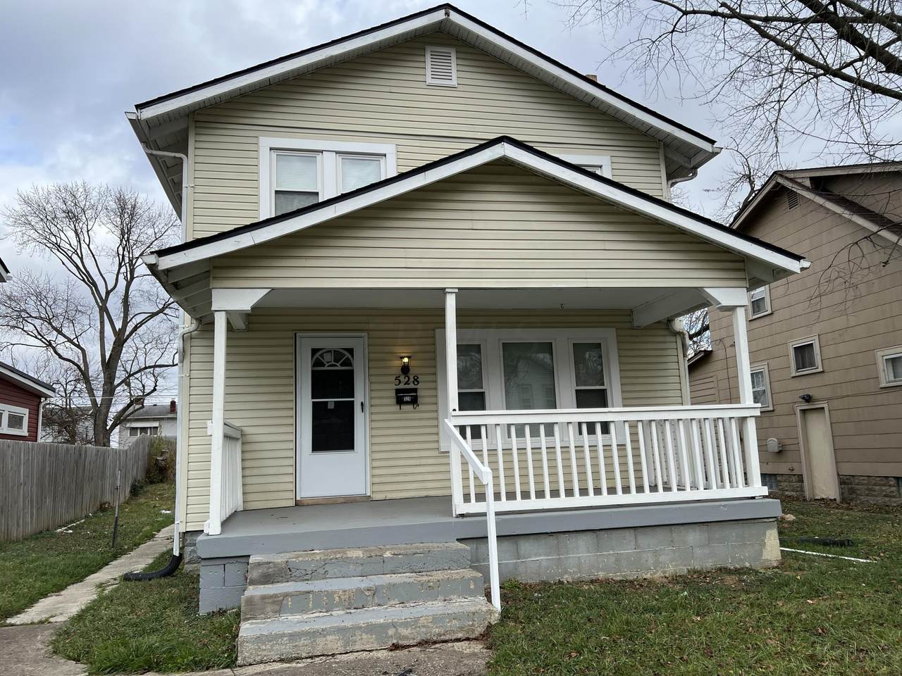 528 Eureka Avenue - Photo 1