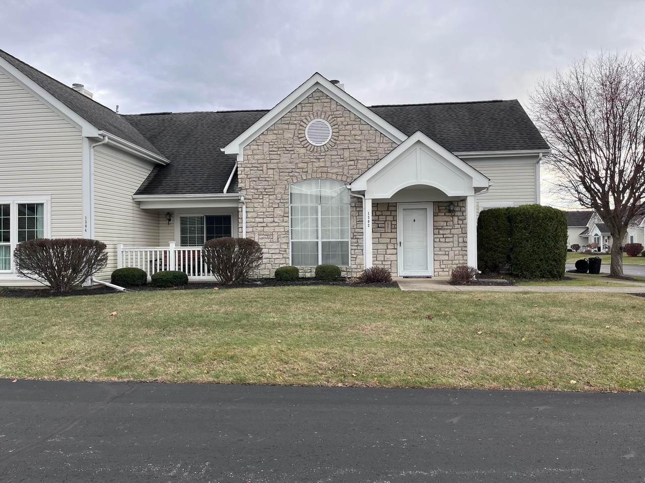 1302 Stratford Court - Photo 1