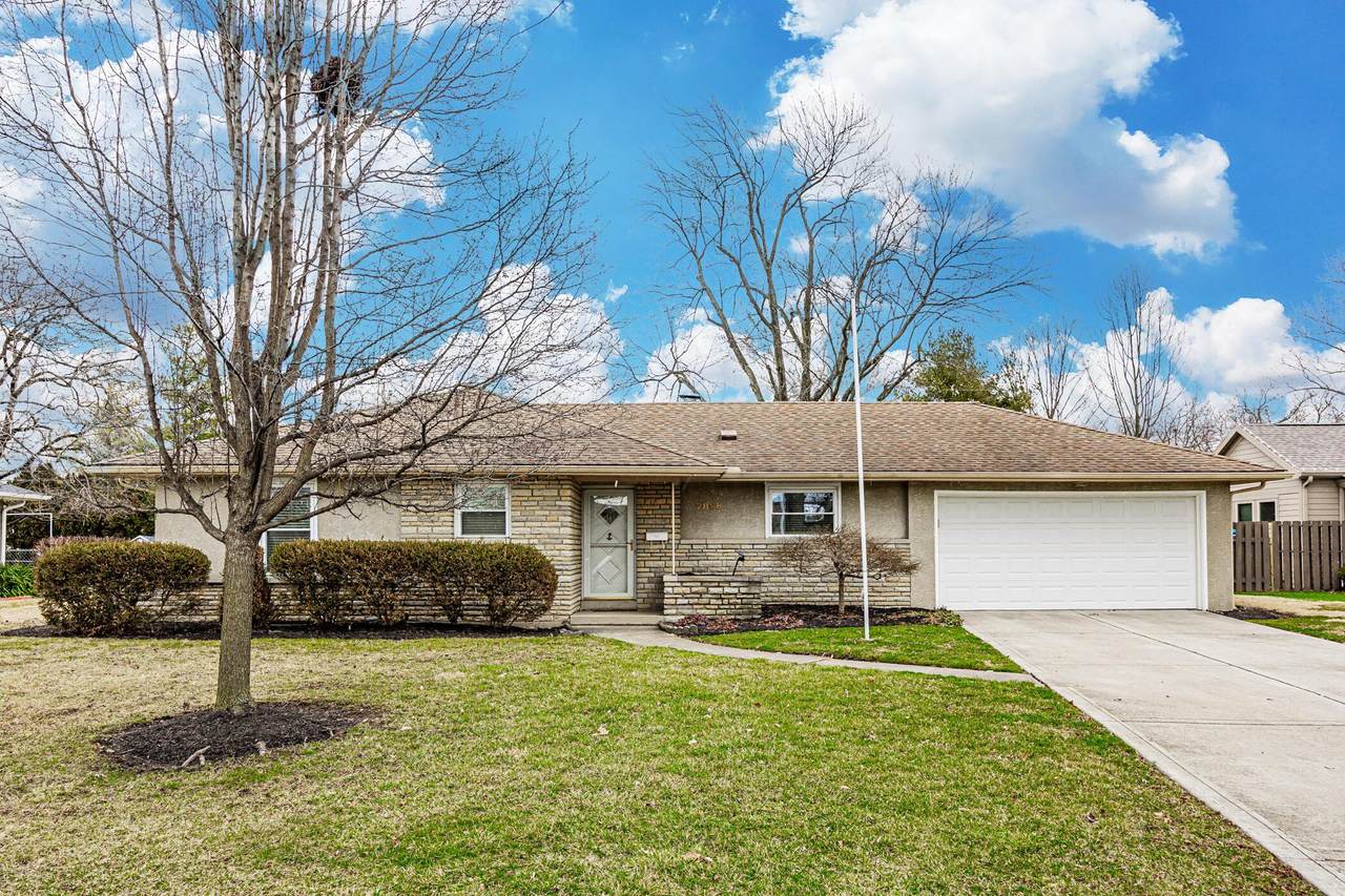 2858 Wellesley Drive - Photo 1