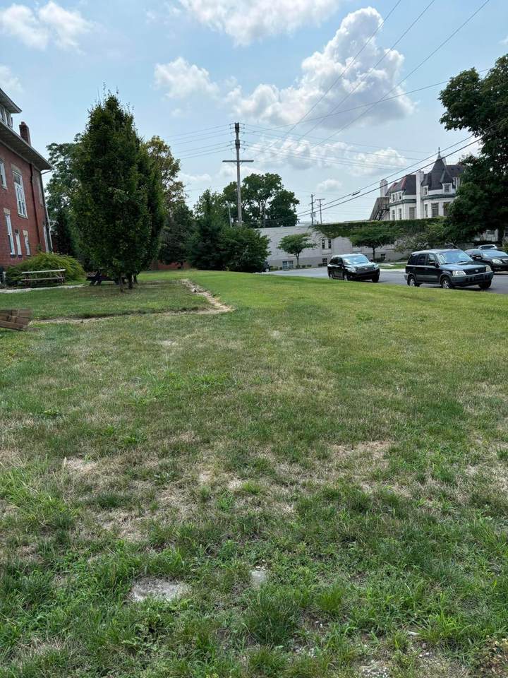 838 Bryden Road - Photo 1