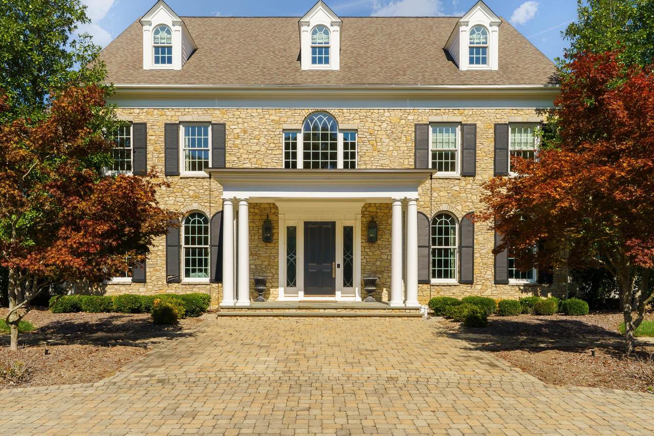 780 Home Road - Photo 1