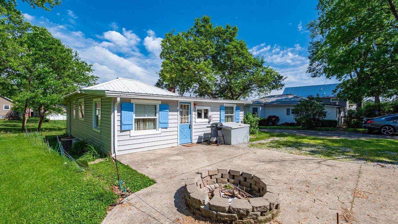 109 Beacon Light Lane - Photo 1