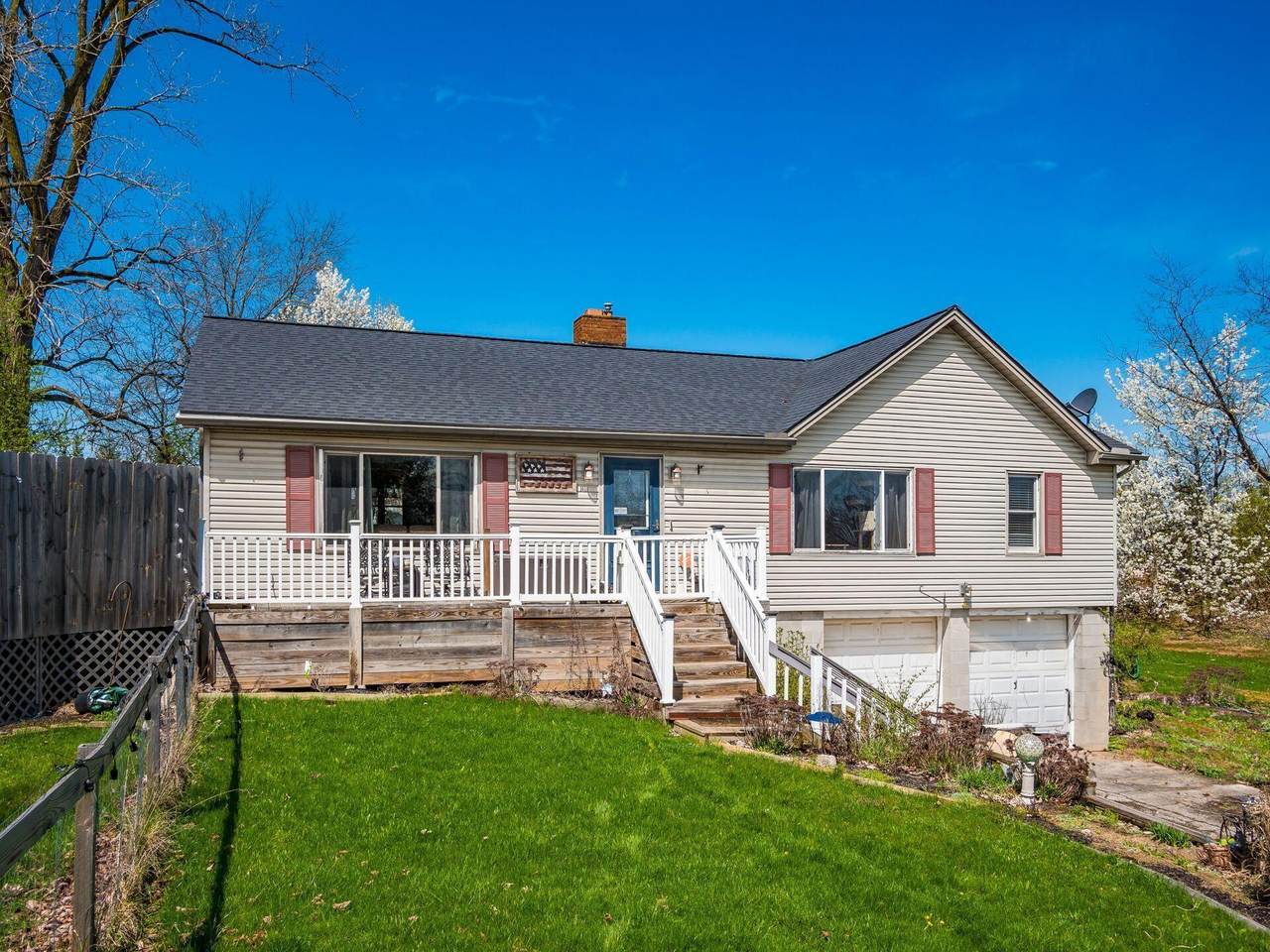 1410 Stratford Road - Photo 1