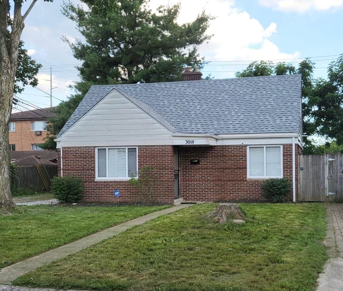 3019 Brownlee Avenue - Photo 1