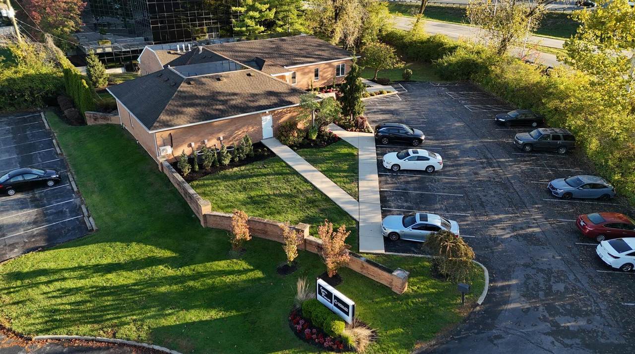 480 Colonial Parkway - Photo 1