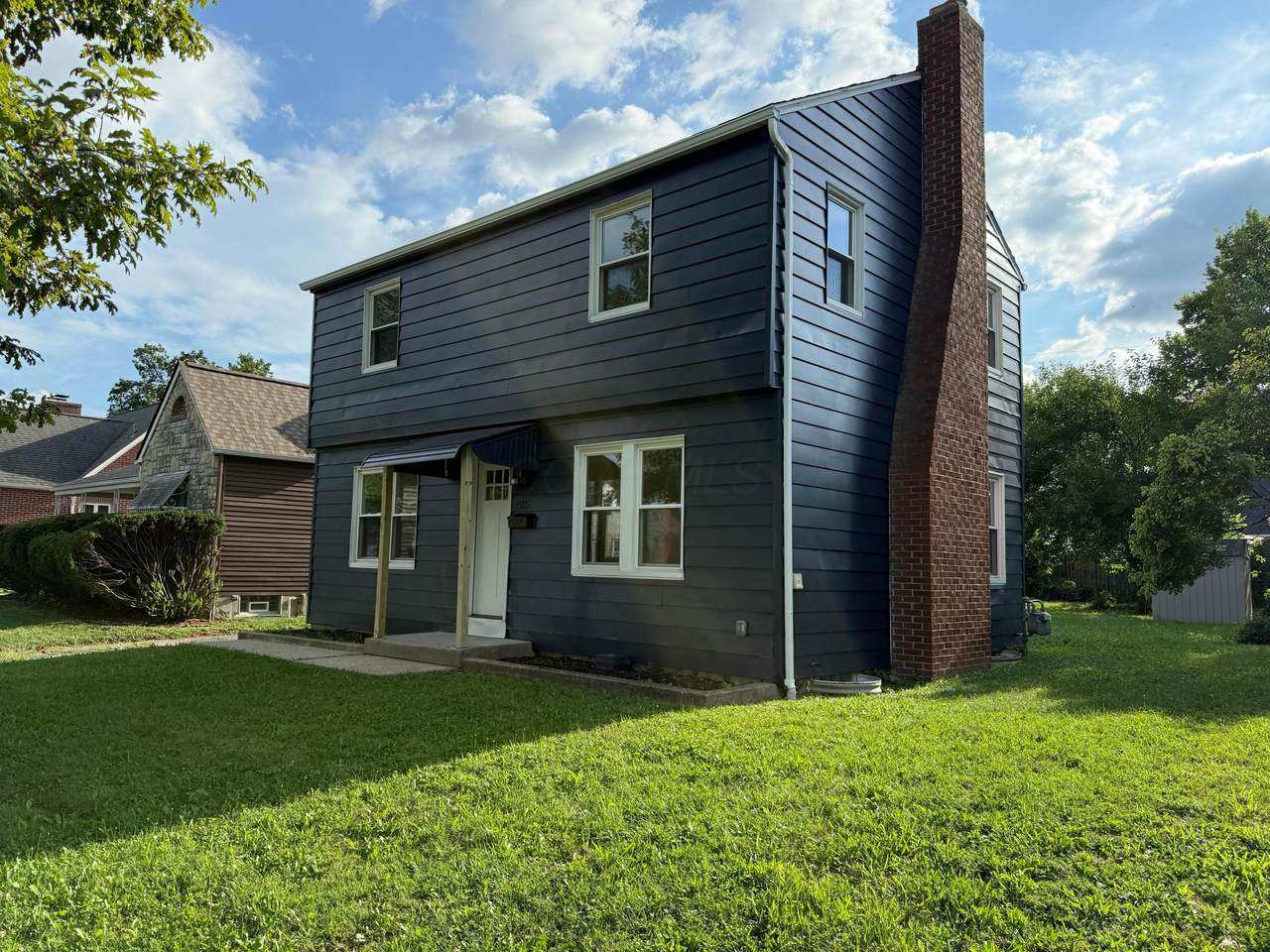 315 Southampton Avenue - Photo 1