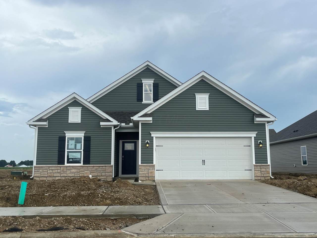 471 Ashley Drive - Photo 1