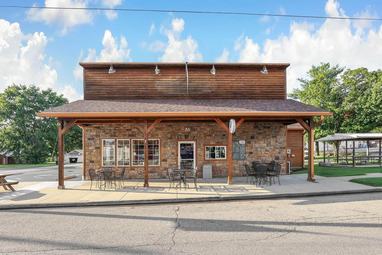 90 Main Street - Photo 1