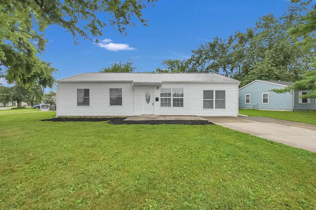 565 Nassau Drive - Photo 1