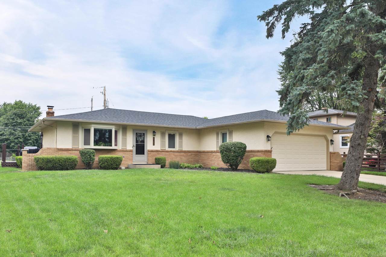 1631 Valley Crest Drive - Photo 1