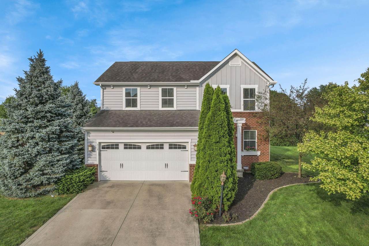312 Evergreen Circle - Photo 1