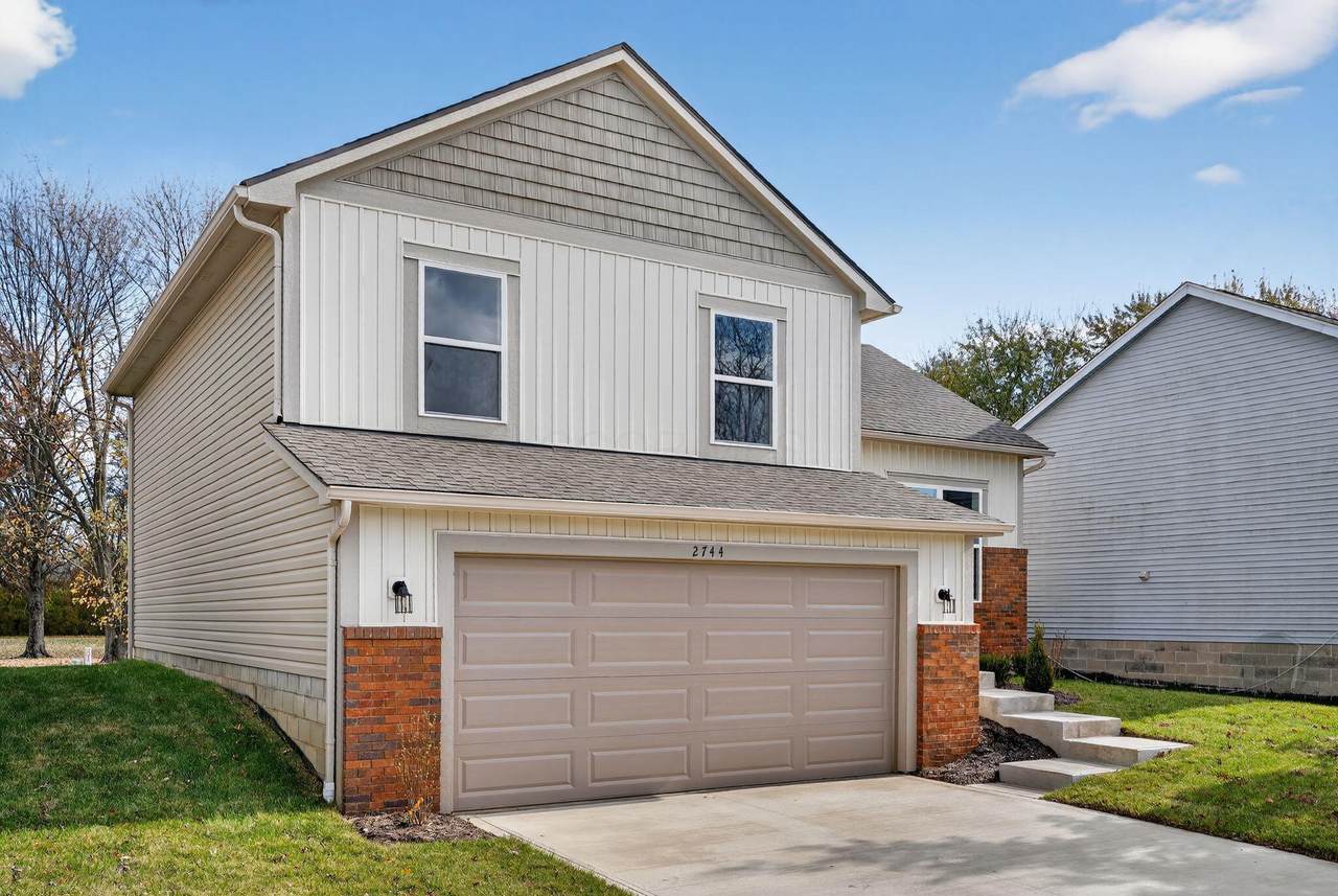 2744 Barrows Road - Photo 1