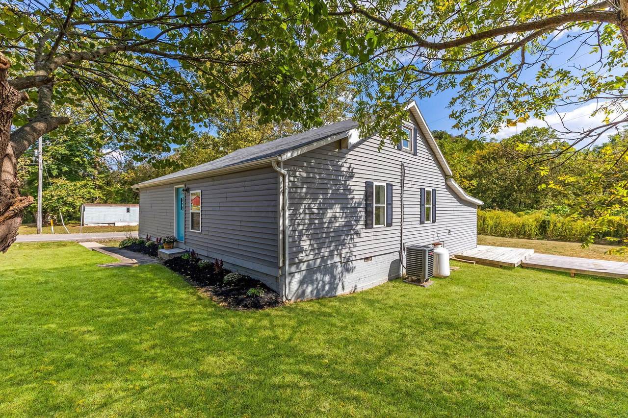 10706 State Route 93 - Photo 1