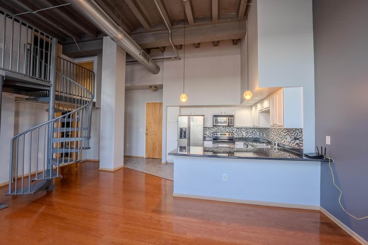 110-606 3rd Street - Photo 1