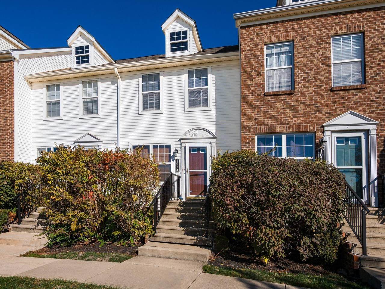 1024 Hartford Village Boulevard - Photo 1