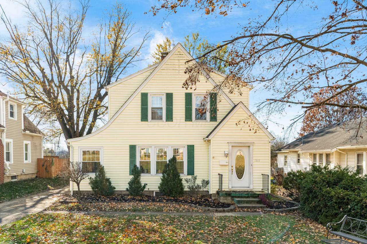 1511 Columbus Street - Photo 1