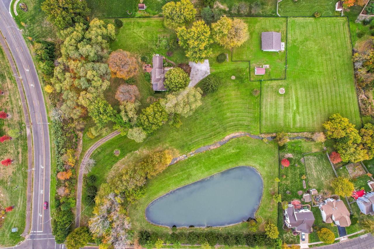 8056 Summit Road - Photo 1