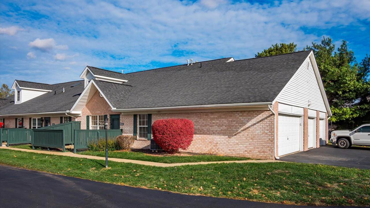 1006 Kingsbury Court - Photo 1