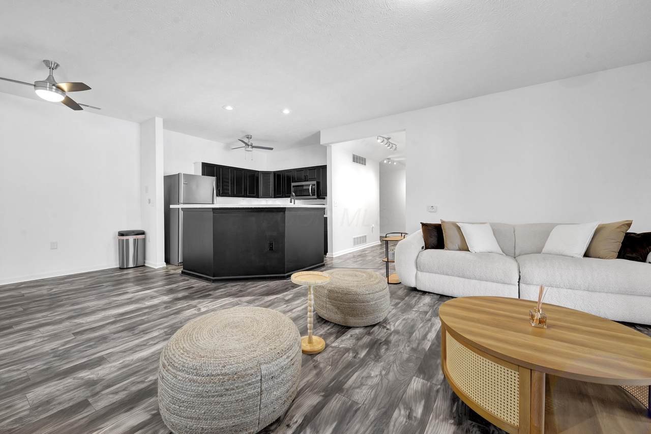 1925 Fortstone Lane - Photo 1