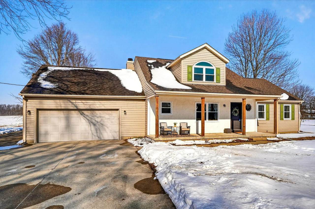 9724 Palmer Road - Photo 1