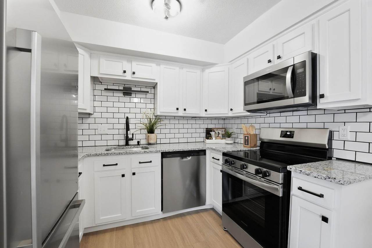 625-H4 Country Club Drive - Photo 1