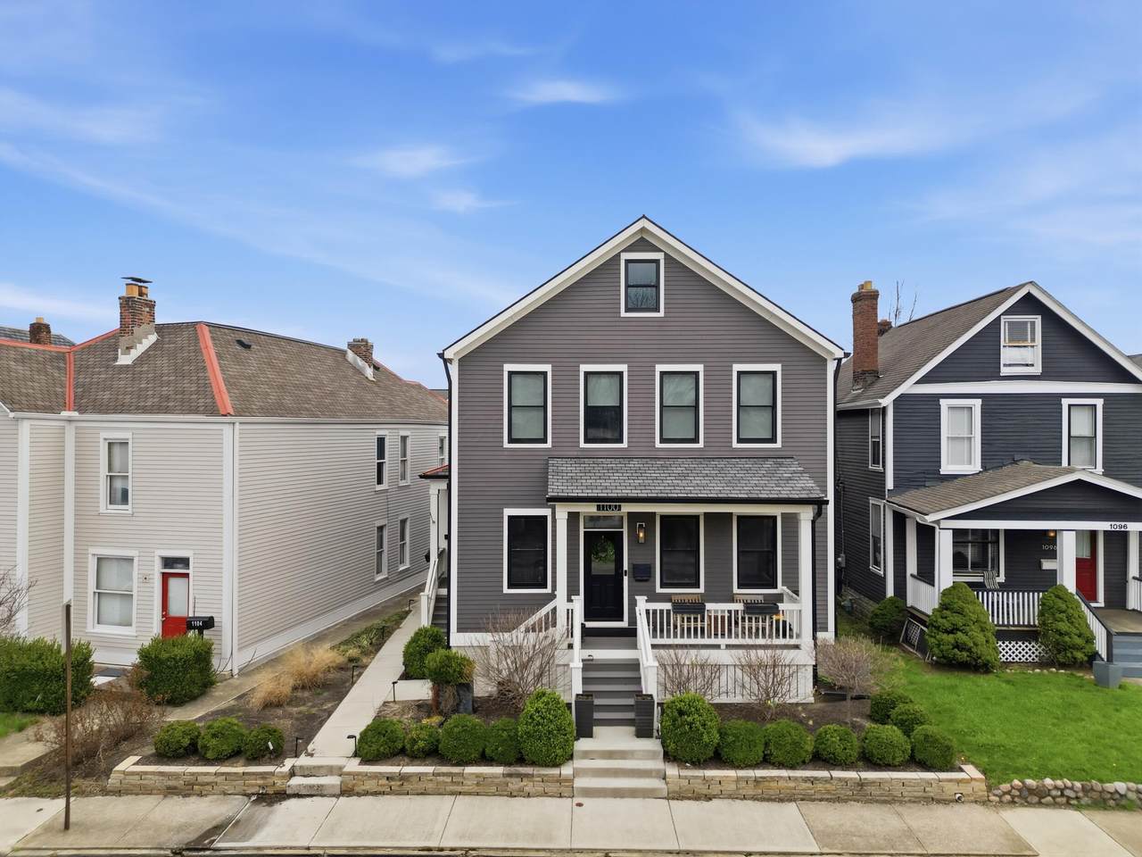1102 Summit Street - Photo 1
