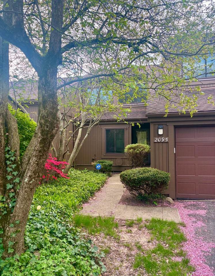 2095-C Willowick Drive - Photo 1