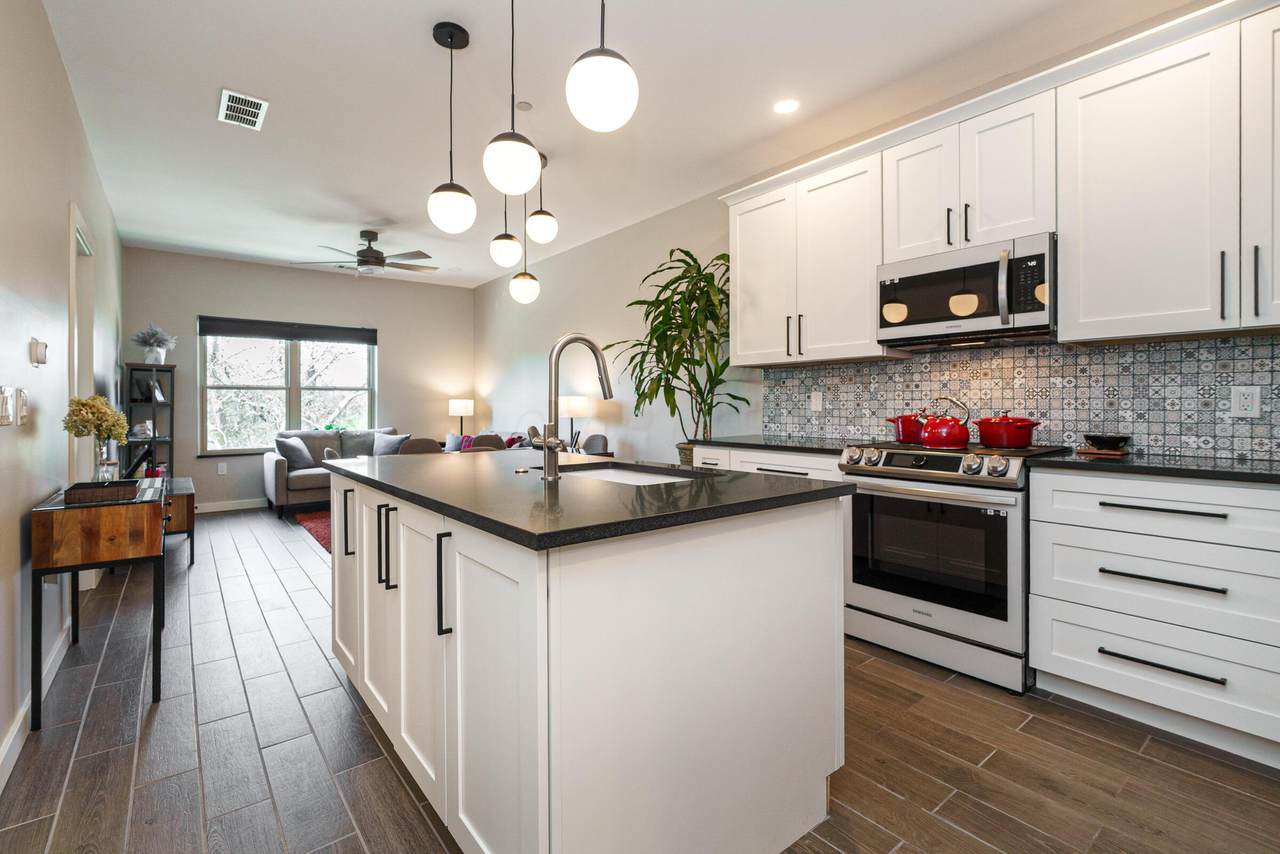 53 Buttles Avenue - Photo 1