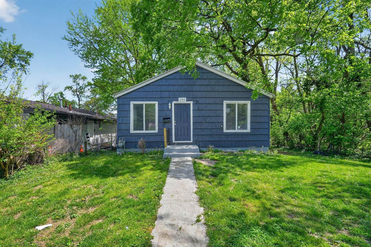146 Wrexham Avenue - Photo 1