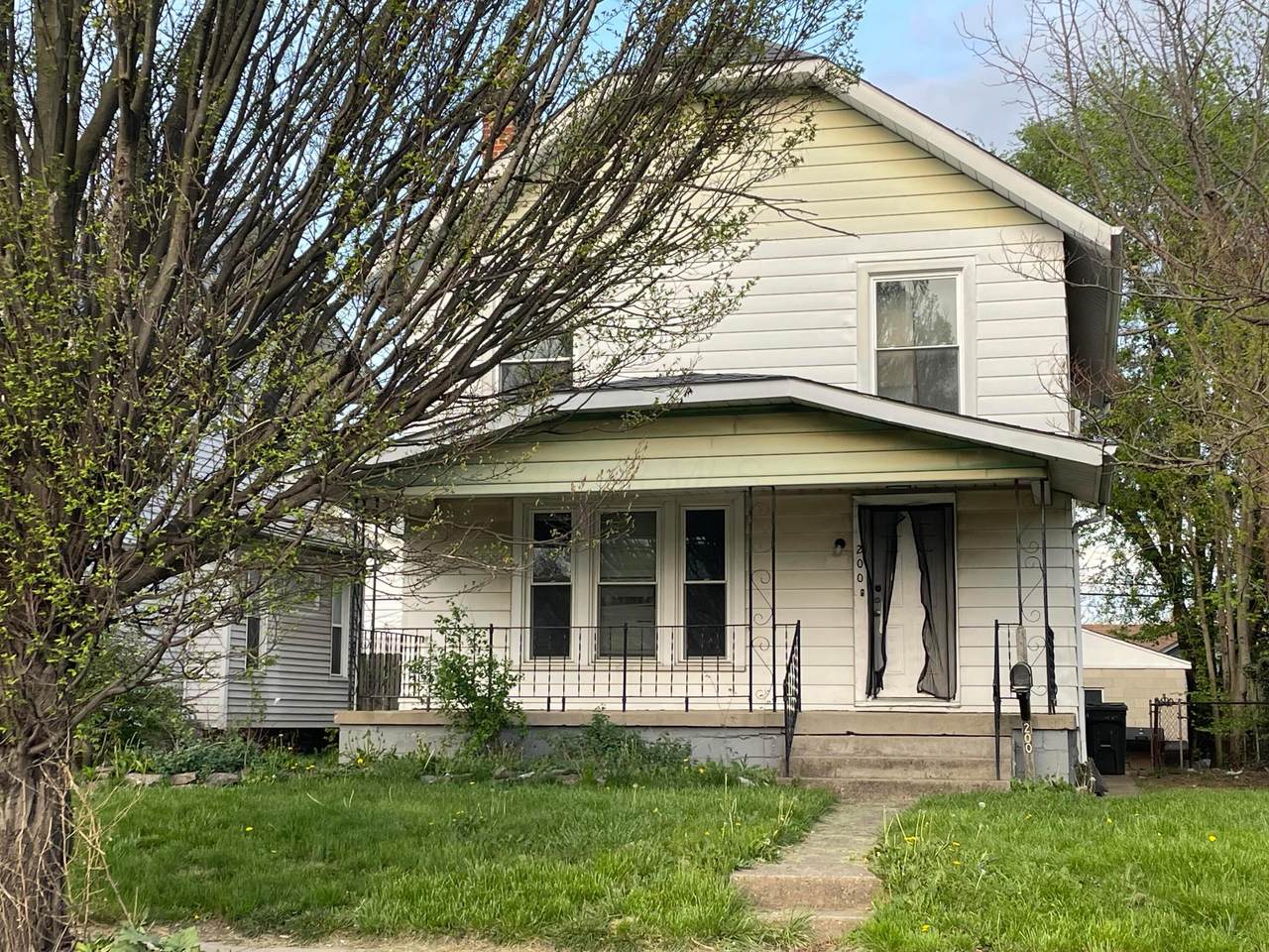 200 Hague Avenue - Photo 1