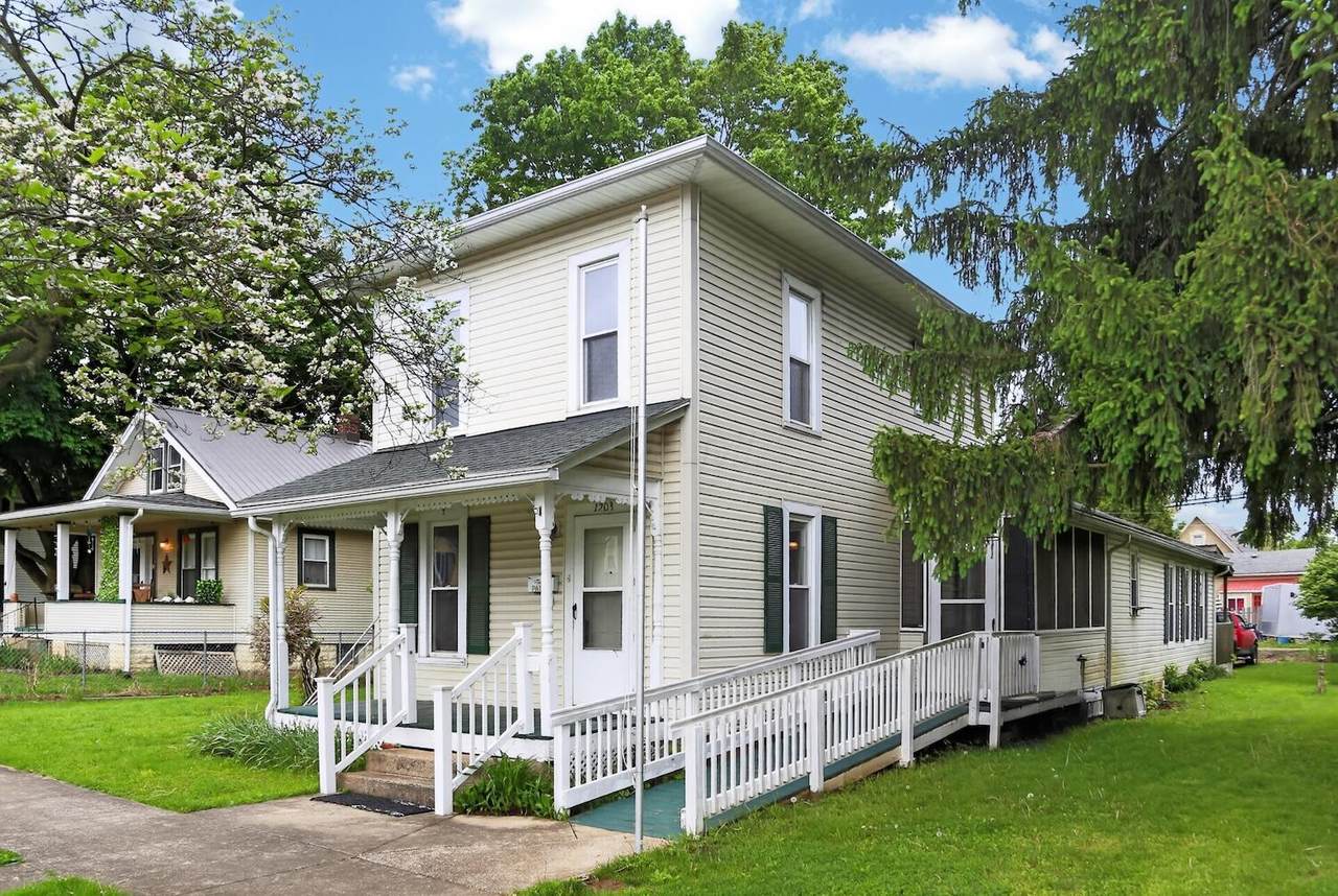 1203 Vine Street - Photo 1