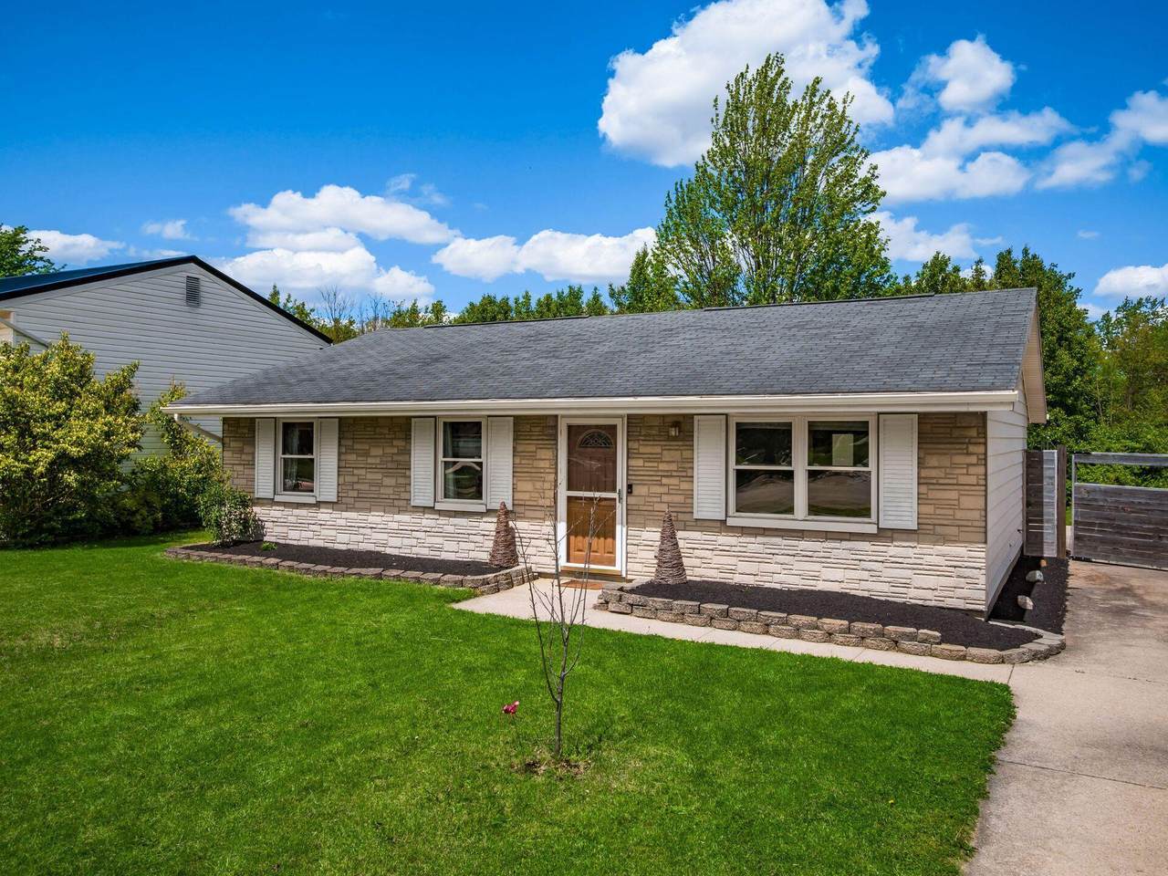568 Wagon Wheel Lane - Photo 1