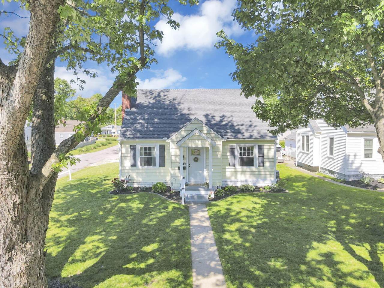 701 Harding Avenue - Photo 1