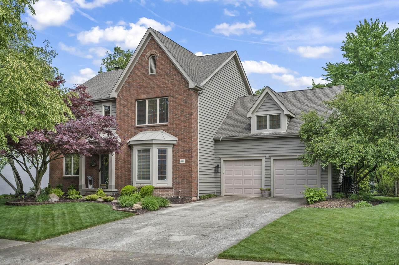 422 Ashford Drive - Photo 1