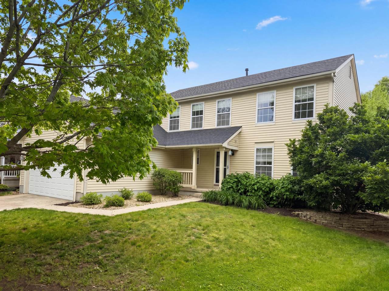 7966 Lazelle Woods Drive - Photo 1