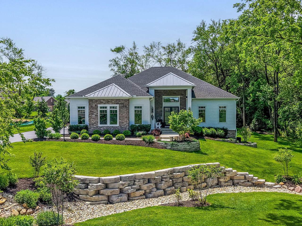 6634 Scioto Bluff Court - Photo 1