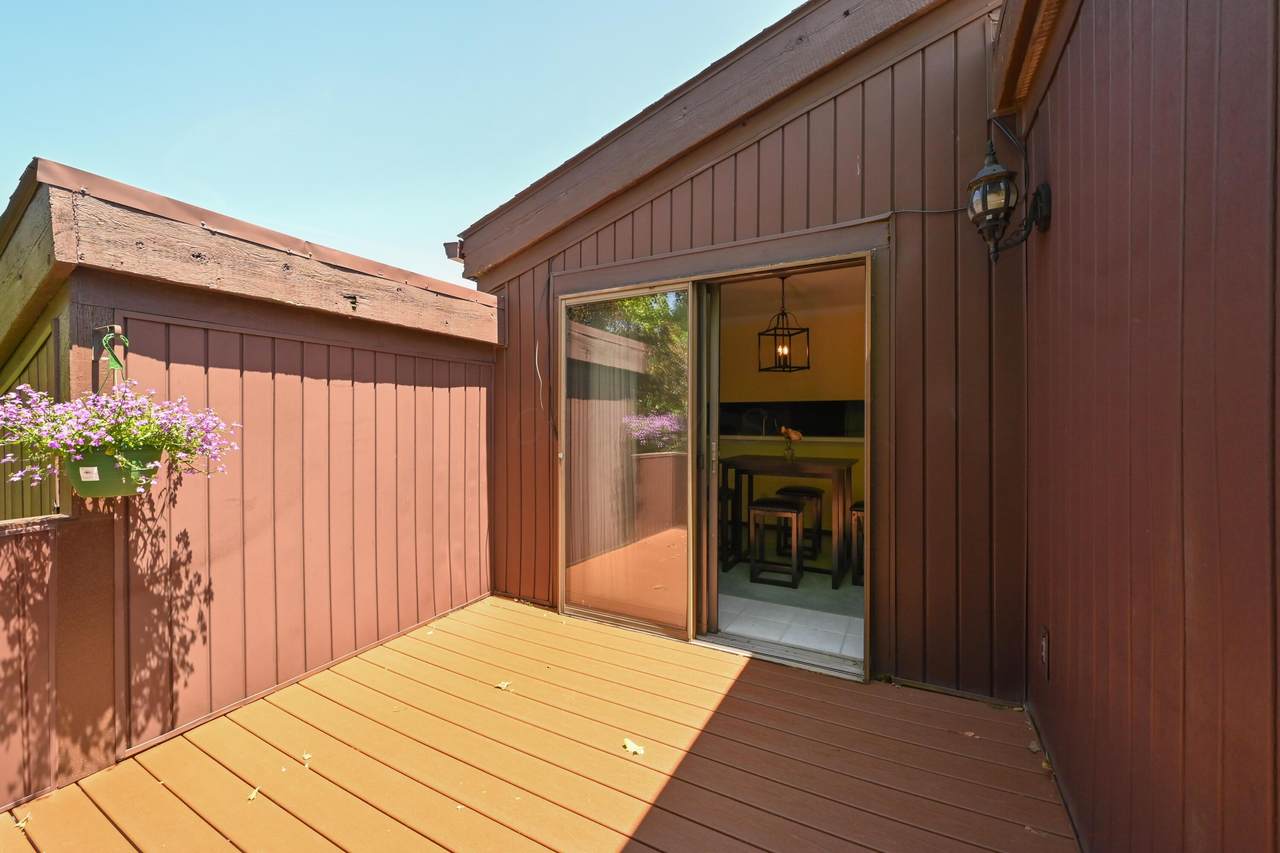 1208 Crescent Heights Road - Photo 1