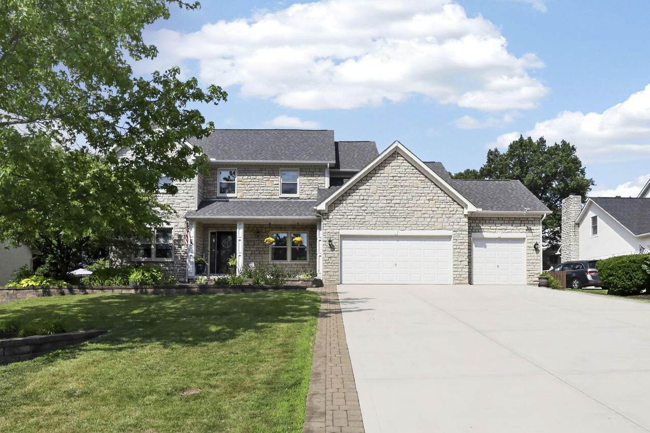 5887 Highland Hills Drive - Photo 1