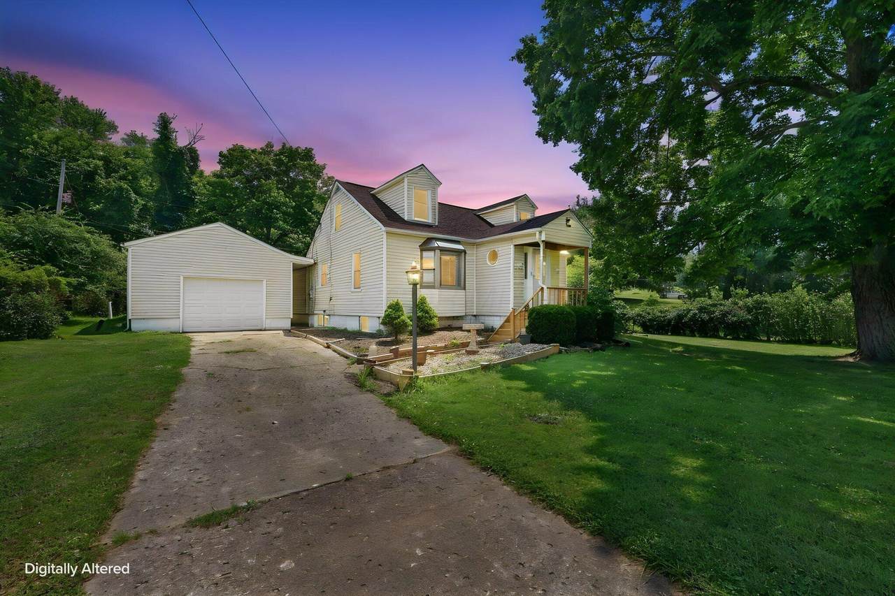 2110 Lancaster Newark Road - Photo 1