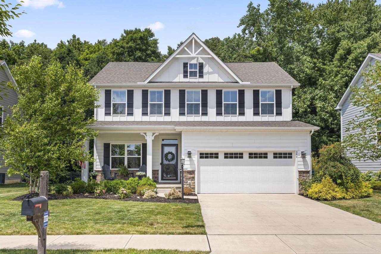 342 Mcnamara Loop - Photo 1