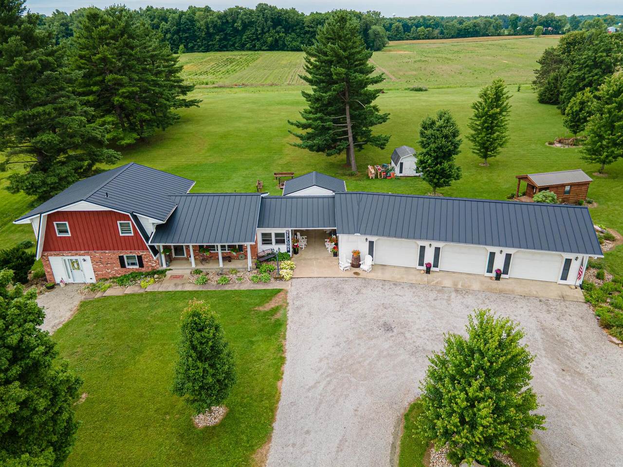 4102 Township Road 99 - Photo 1