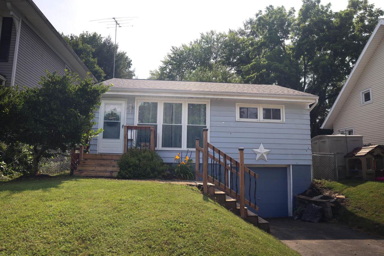 553 Kibler Avenue - Photo 1