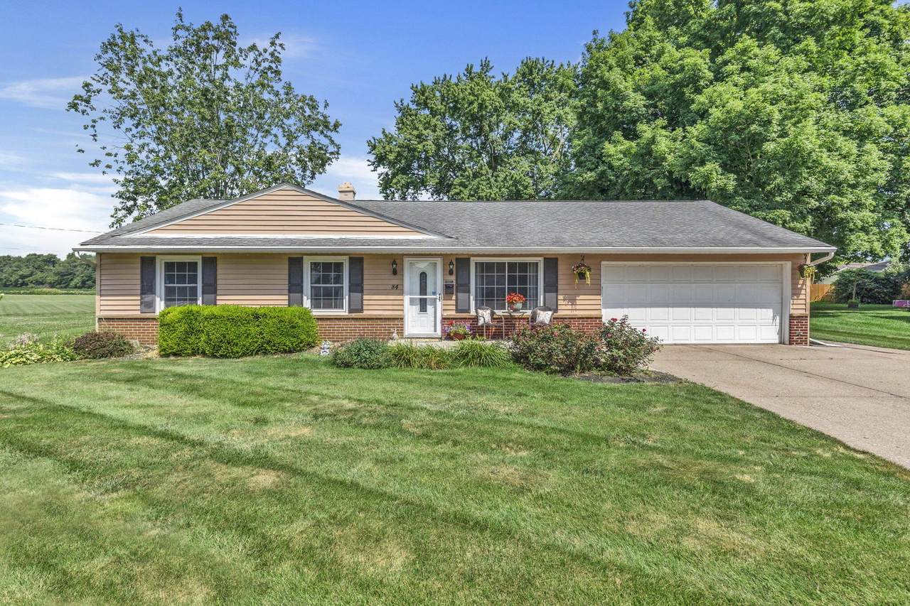 84 Maureen Drive - Photo 1