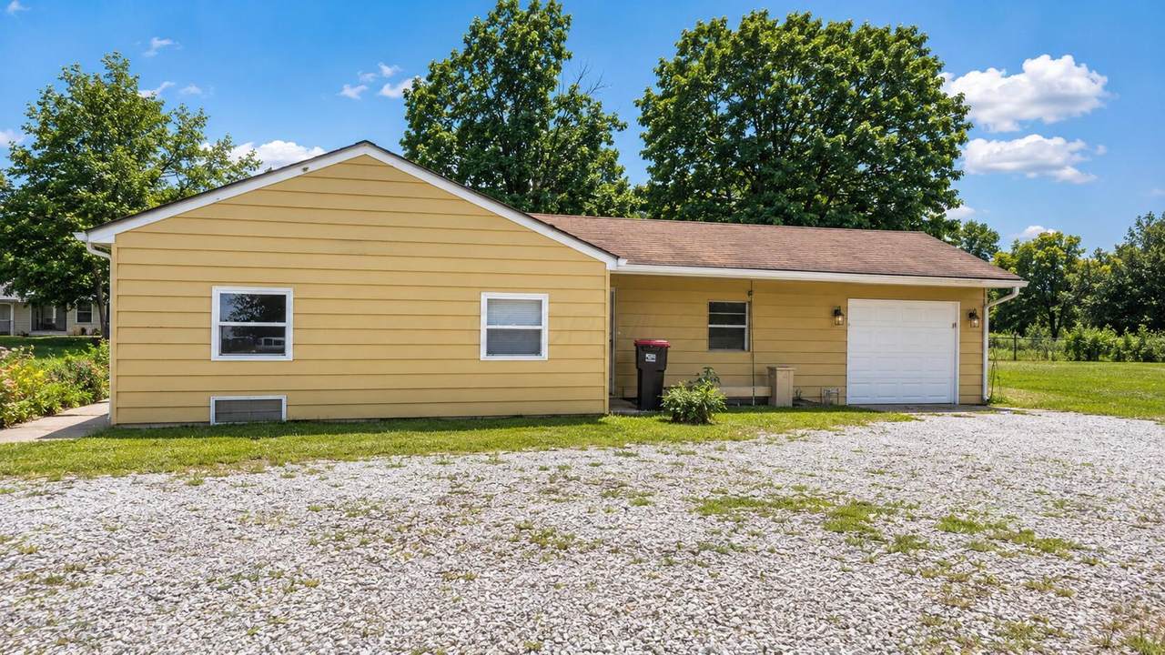 9248 Summit Road - Photo 1