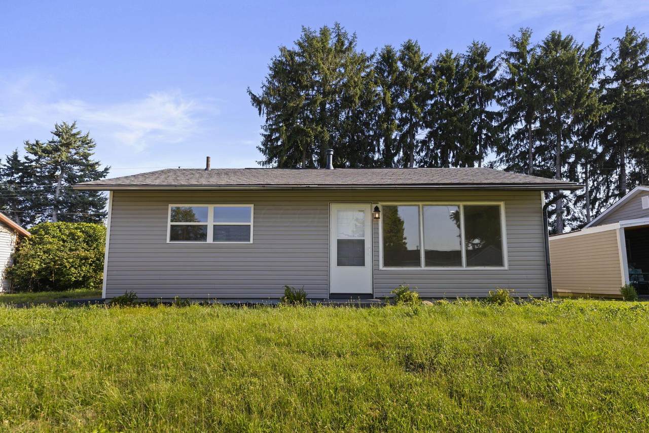 548 Seneca Drive - Photo 1