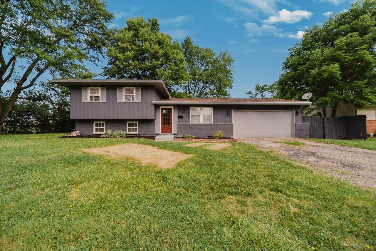 2850 Ravenswood Court - Photo 1