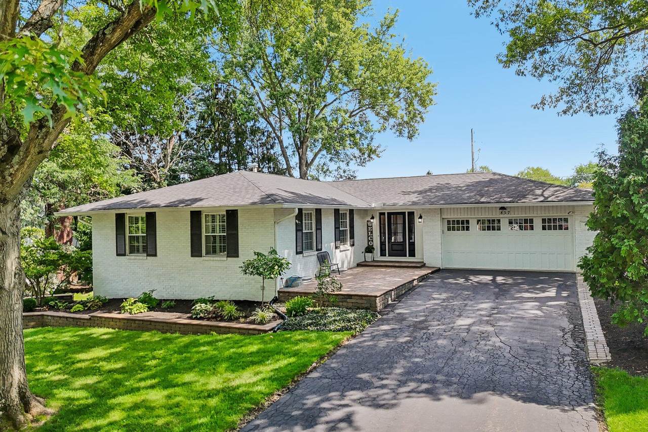 857 Lookout Point Drive - Photo 1